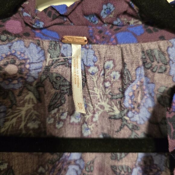 Free People Magic Mystery Tunic Top Dress XS Purple Floral Bell Sleeve Tie Neck - Picture 7 of 11